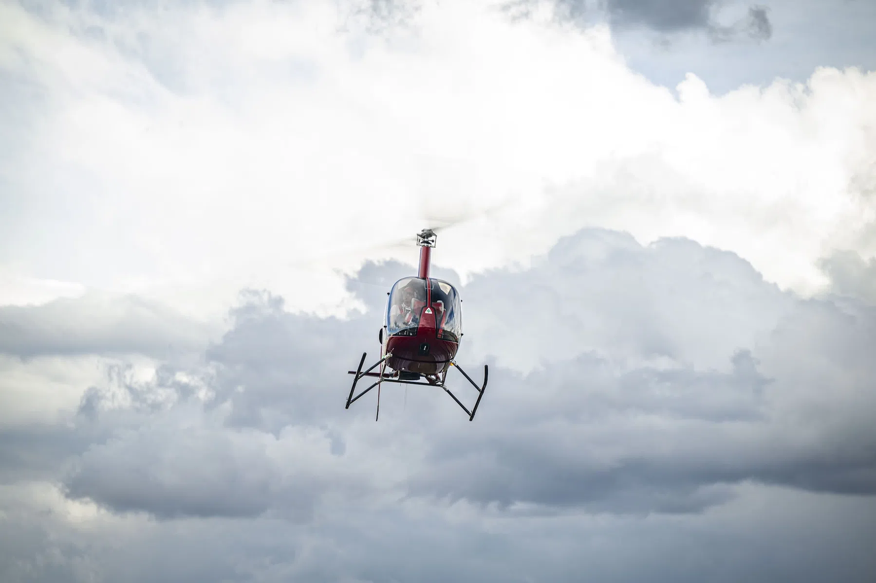 Man met Alfa Romeo-virus bouwt Giulia-helikopter van 3 ton
